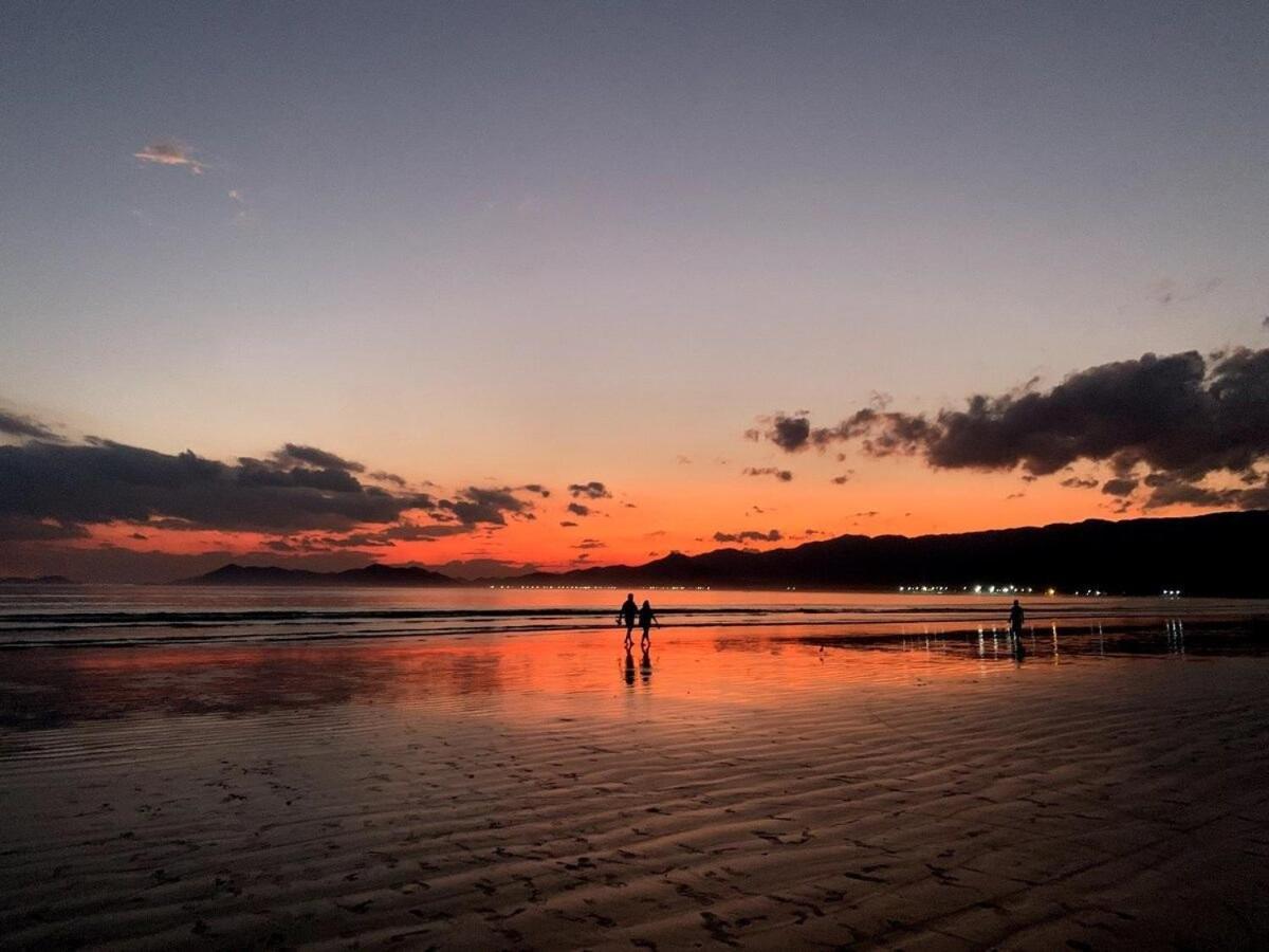 Apto Moderno E Completo A 50M Da Praia Villa Bertioga Bagian luar foto
